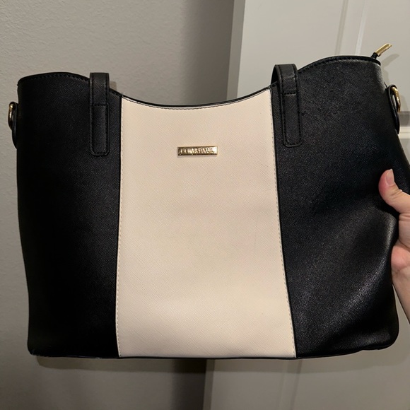 Purse - Picture 1 of 4
